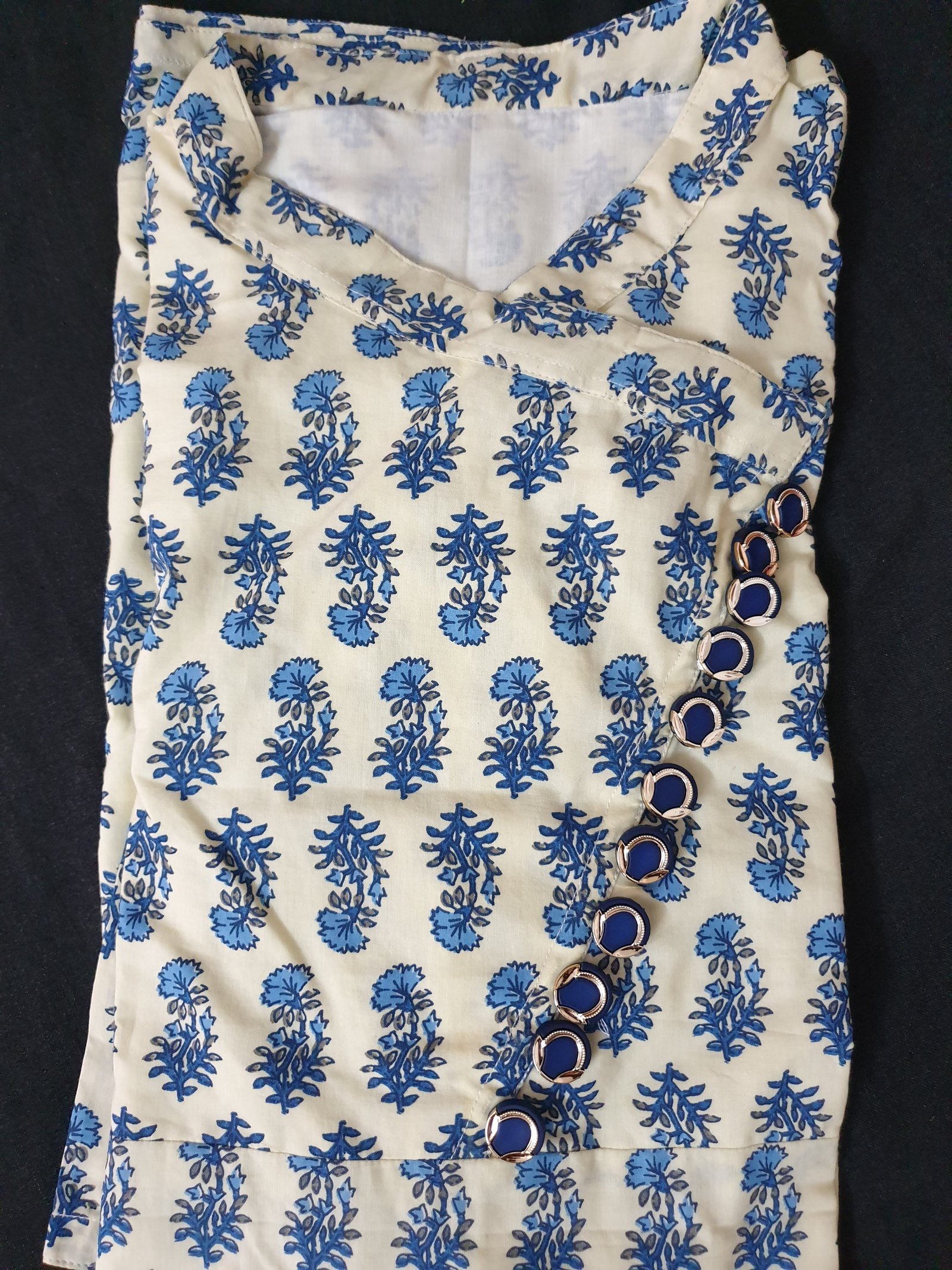 Flower Print Cotton Kurti With Side Button